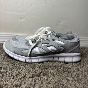 Nike Free Run 2 Wolf Grey White Silver Running 537732-014 Men's Size 7.5